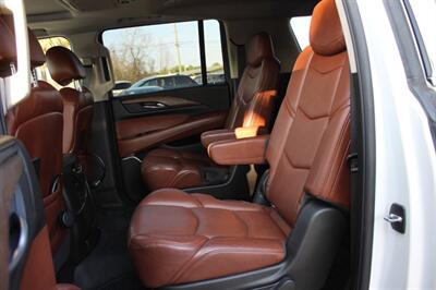 2018 Cadillac Escalade ESV Luxury   - Photo 22 - Lexington, SC 29073