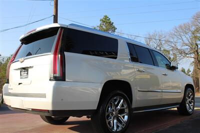 2018 Cadillac Escalade ESV Luxury   - Photo 13 - Lexington, SC 29073