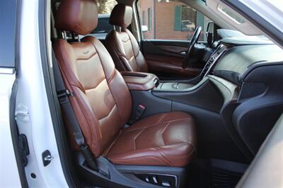 2018 Cadillac Escalade ESV Luxury   - Photo 34 - Lexington, SC 29073
