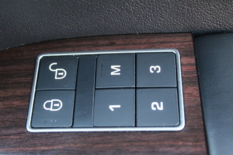 2017 Land Rover Range Rover Supercharged LWB - Photo 41 - Lexington, SC 29073