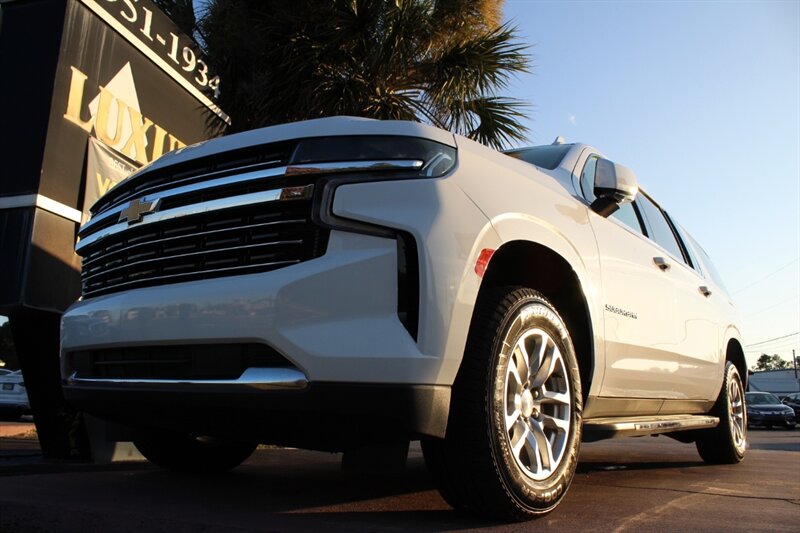 2021 Chevrolet Suburban LT  