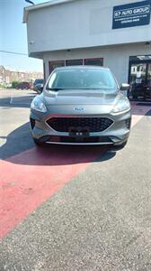 2020 Ford Escape SE   - Photo 2 - Philadelphia, PA 19135