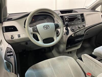 2011 Toyota Sienna LE 8-Passenger   - Photo 12 - West Bountiful, UT 84087