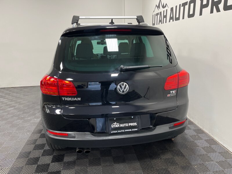 2017 Volkswagen Tiguan 2.0T Wolfsburg Editi photo
