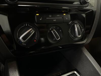 2016 Volkswagen Jetta 1.8T Sport   - Photo 17 - West Bountiful, UT 84087