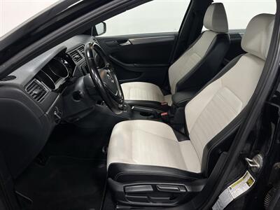 2016 Volkswagen Jetta 1.8T Sport   - Photo 14 - West Bountiful, UT 84087
