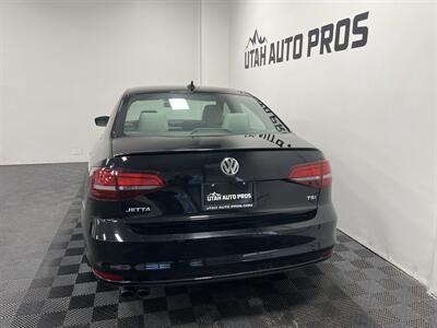 2016 Volkswagen Jetta 1.8T Sport   - Photo 9 - West Bountiful, UT 84087