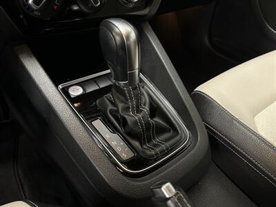 2016 Volkswagen Jetta 1.8T Sport   - Photo 15 - West Bountiful, UT 84087