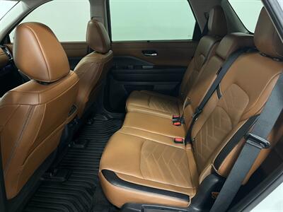 2024 Nissan Pathfinder Platinum - Photo 17 - West Bountiful, UT 84087