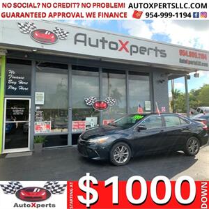 2015 Toyota Camry SE  up to 12 month 0%- same as cash Sedan