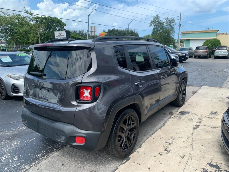 2017 Jeep Renegade Latitude up to 12 month 0%- same as cash - Photo 5 - Wilton Manors, FL 33311