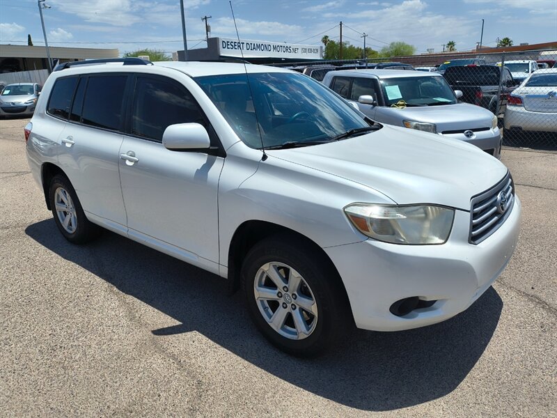 2010 Toyota Highlander   - Photo 5 - Tucson, AZ 85711