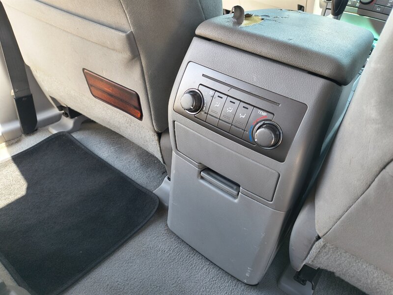 2010 Toyota Highlander   - Photo 13 - Tucson, AZ 85711