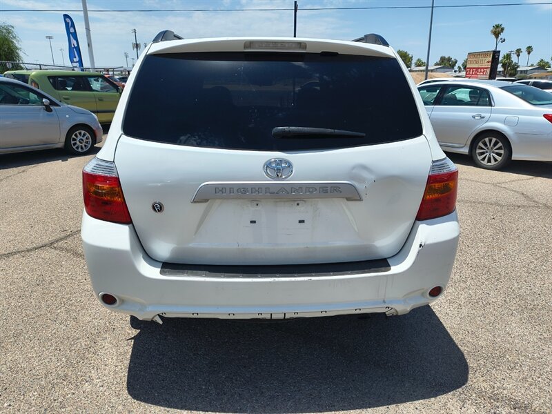 2010 Toyota Highlander   - Photo 7 - Tucson, AZ 85711