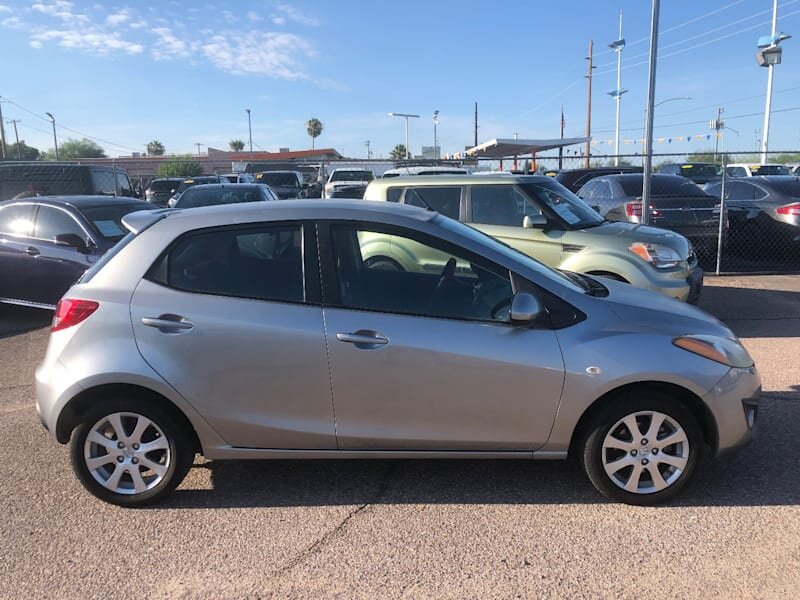2011 Mazda Mazda2 Touring - Photo 7 - Tucson, AZ 85711