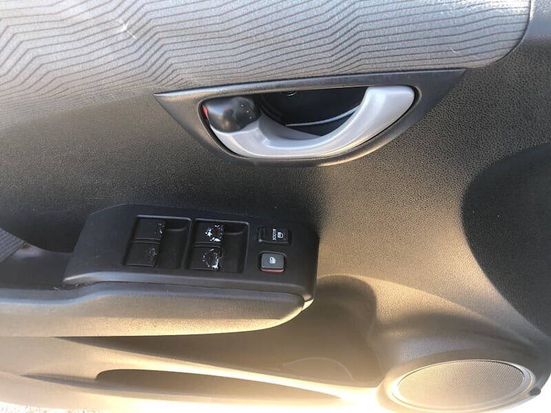 2012 Honda Fit - Photo 12 - Tucson, AZ 85711