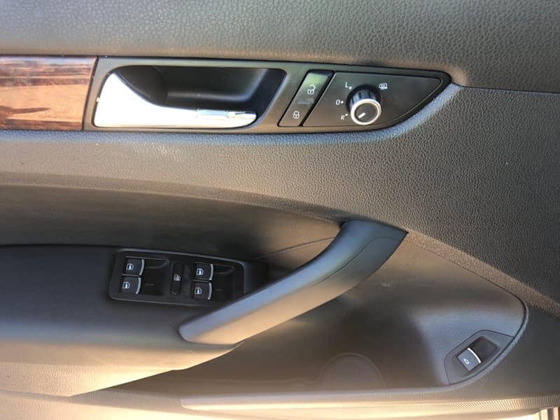 2013 Volkswagen Passat TDI SEL - Photo 14 - Tucson, AZ 85711