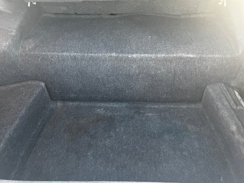 2004 Lincoln Town Car Signature - Photo 12 - Tucson, AZ 85711