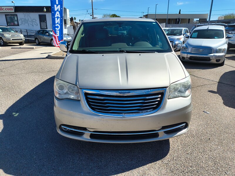 2012 Chrysler Town & Country Limited - Photo 3 - Tucson, AZ 85711