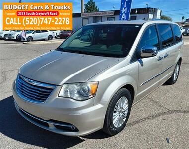 2012 Chrysler Town & Country Limited Van