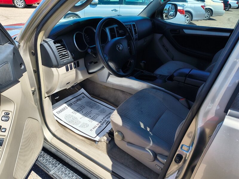 2006 Toyota 4Runner SR5   - Photo 8 - Tucson, AZ 85711