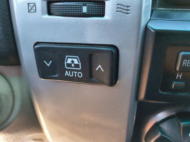 2006 Toyota 4Runner SR5   - Photo 14 - Tucson, AZ 85711