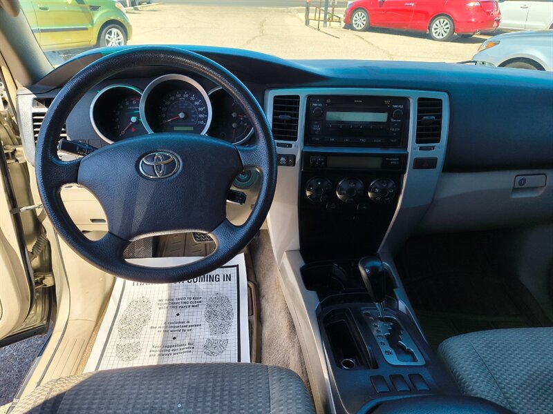 2006 Toyota 4Runner SR5   - Photo 10 - Tucson, AZ 85711