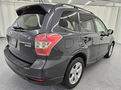 2015 Subaru Forester 2.5i Limited   - Photo 5 - Spring City, PA 19475