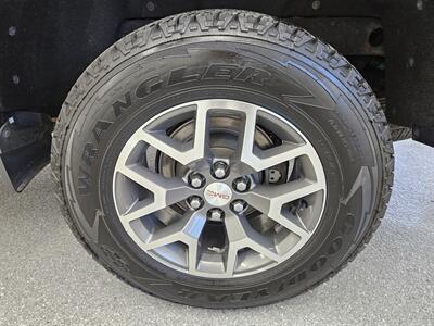 2016 GMC Canyon SLE   - Photo 15 - Spring City, PA 19475