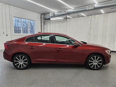 2017 Volvo S60 T5 Inscription Platinum   - Photo 4 - Spring City, PA 19475