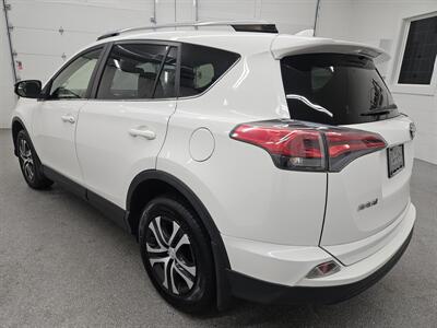 2017 Toyota RAV4 LE   - Photo 7 - Spring City, PA 19475