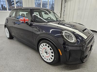 2022 MINI Hardtop 2 Door Cooper S   - Photo 3 - Spring City, PA 19475