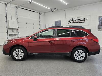 2019 Subaru Outback 2.5i Premium   - Photo 8 - Spring City, PA 19475