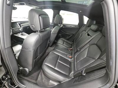 2017 Porsche Macan S - Photo 12 - Spring City, PA 19475