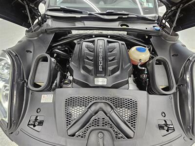 2017 Porsche Macan S - Photo 9 - Spring City, PA 19475