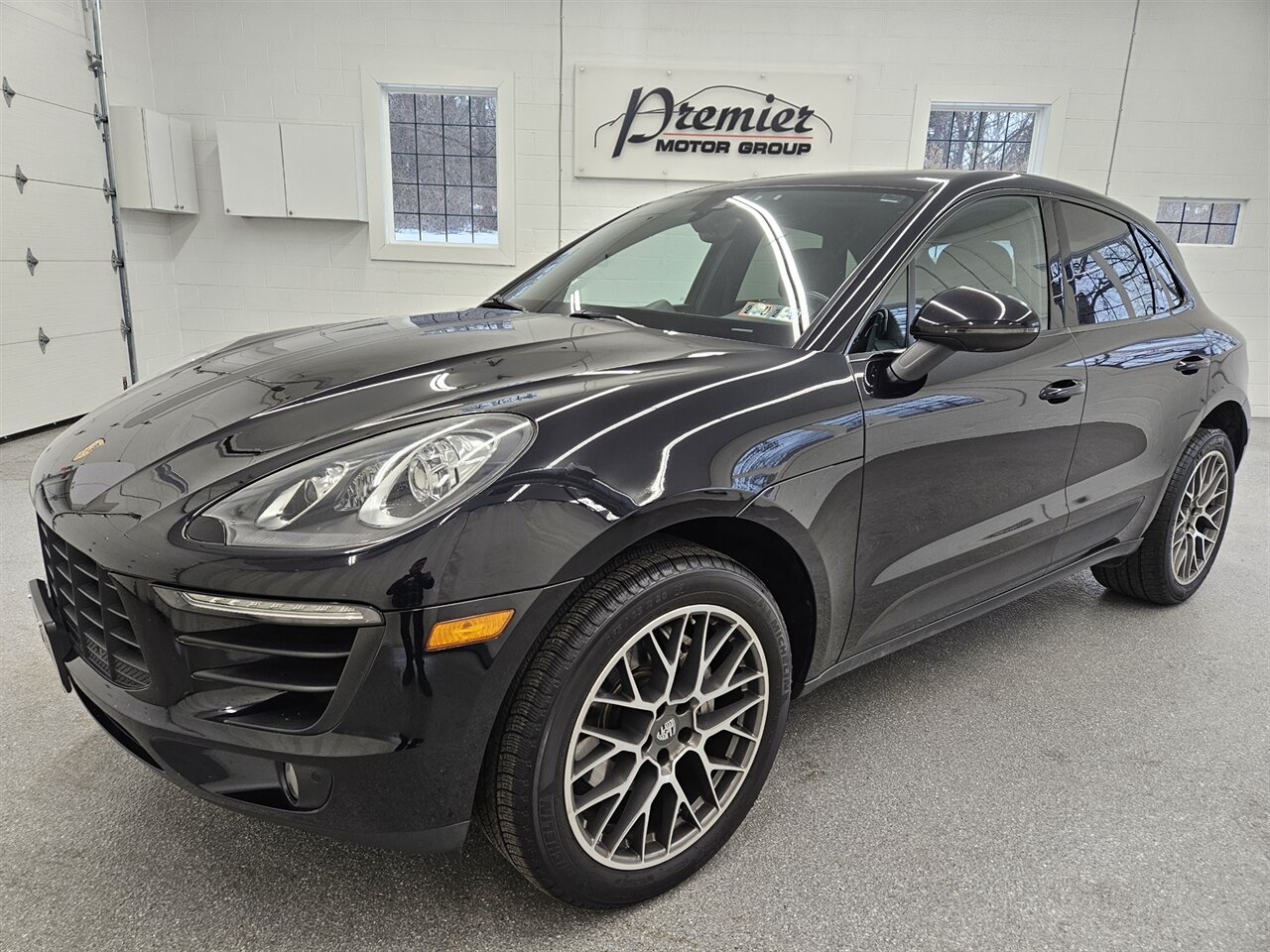 2017 Porsche Macan S   - Photo 1 - Spring City, PA 19475