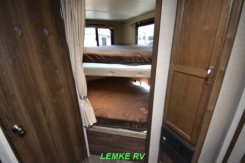 2019 Keystone Bullet Ultra Lite 243BHSWE   - Photo 19 - Rocklin, CA 95677