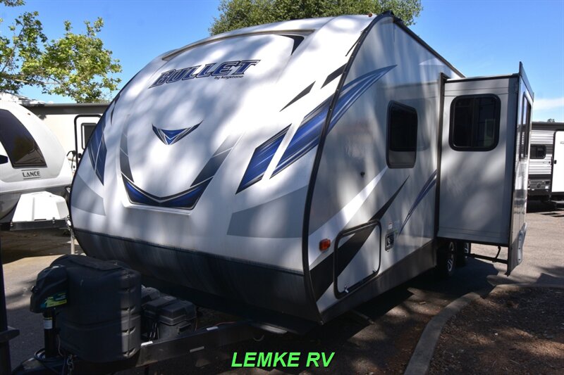 2019 Keystone Bullet Ultra Lite 243BHSWE   - Photo 6 - Rocklin, CA 95677