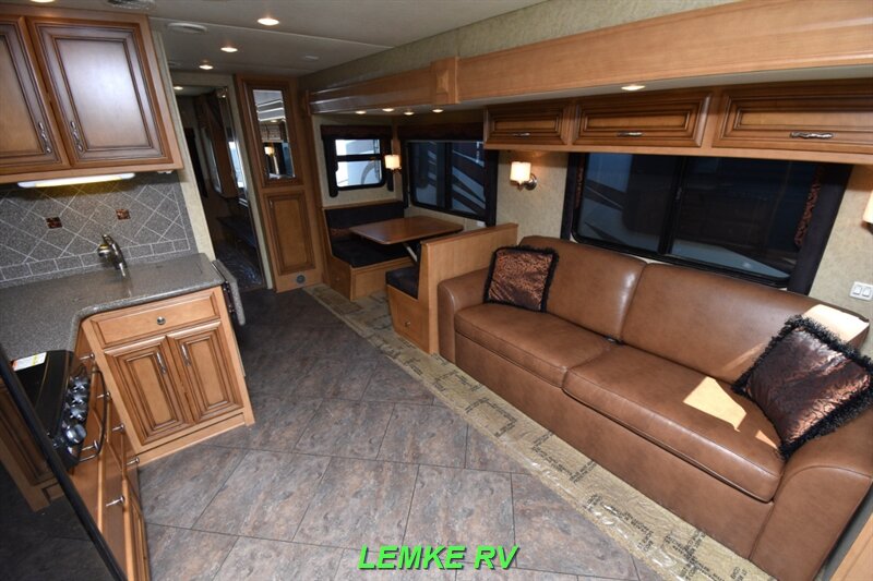 2013 Newmar Baystar 3012   - Photo 11 - Rocklin, CA 95677