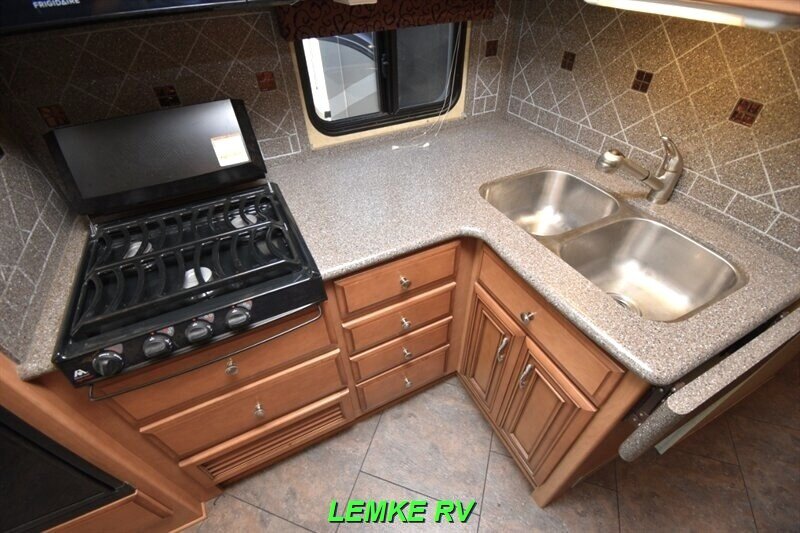 2013 Newmar Baystar 3012   - Photo 14 - Rocklin, CA 95677