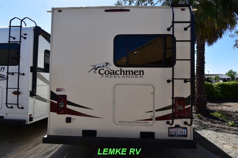 2019 Coachmen Freelander 21QB   - Photo 8 - Rocklin, CA 95677