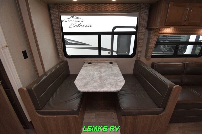 2018 Entegra Coach Odyssey 26D   - Photo 22 - Rocklin, CA 95677