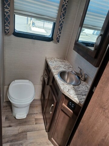 2020 Jayco Redhawk 29XK   - Photo 20 - Rocklin, CA 95677