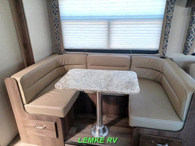 2020 Jayco Redhawk 29XK   - Photo 18 - Rocklin, CA 95677