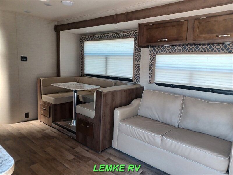 2020 Jayco Redhawk 29XK   - Photo 12 - Rocklin, CA 95677