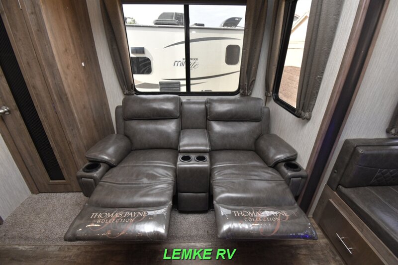 2020 Forest River Sabre 270RL   - Photo 22 - Rocklin, CA 95677