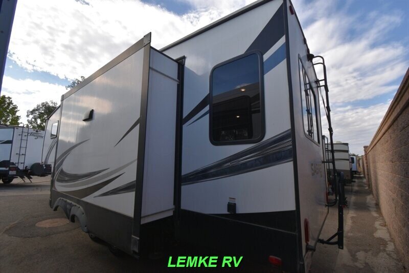 2020 Forest River Sabre 270RL   - Photo 7 - Rocklin, CA 95677