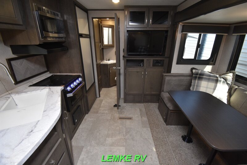 2020 Jayco Jay Flight SLX 248RBSW   - Photo 2 - Rocklin, CA 95677