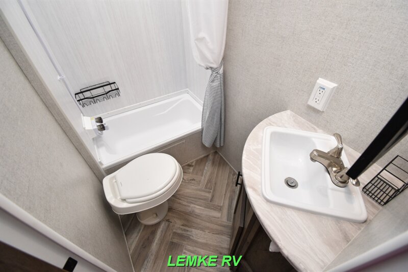 2021 Forest River Wildwood 267SS   - Photo 20 - Rocklin, CA 95677