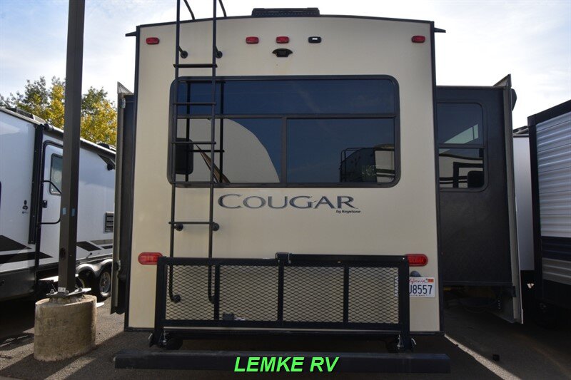 2018 Keystone Cougar 311RES   - Photo 8 - Rocklin, CA 95677